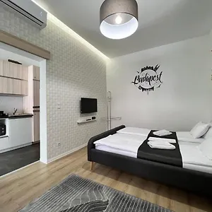 stunning-studio-apartment.inbudapesthotels.com/